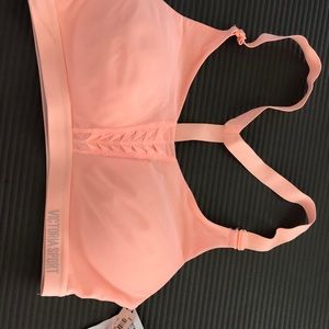 Victoria’s Secret Lightweight Sports Bra 36C